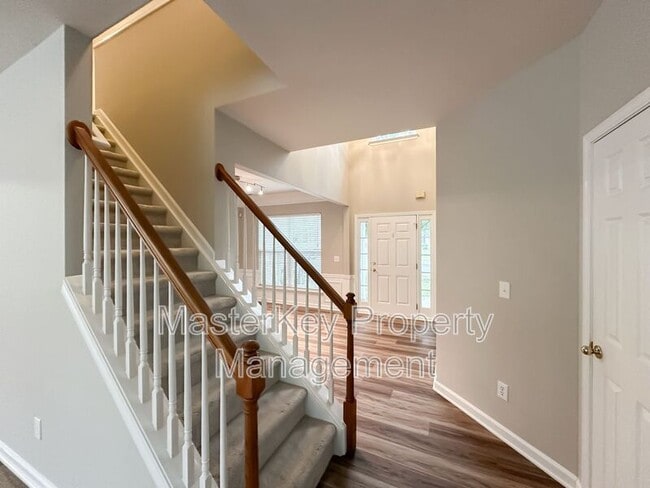 Building Photo - 202 Spencor Mill Rd