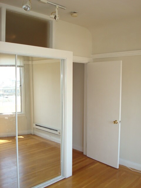 Building Photo - 930 Sutter St
