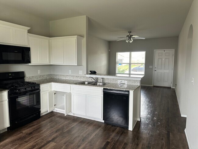 Foto del edificio - 14857 E 37th Pl S