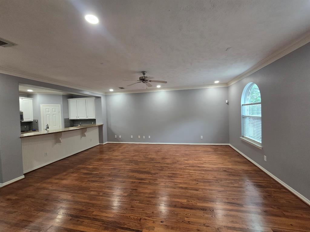 Primary Photo - 1309 Bingham St
