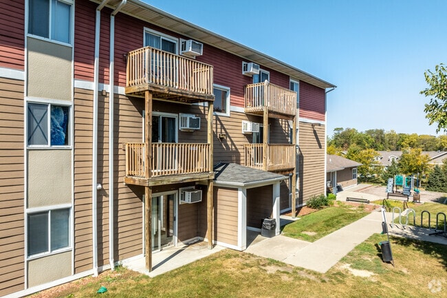 Building Photo - Prairie Winds Apartments