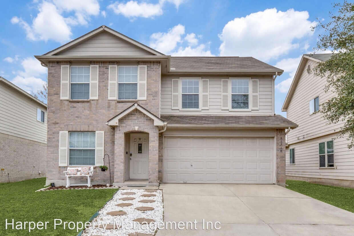 4 br, 2.5 bath House 11710 Silver Prairie House Rental in San