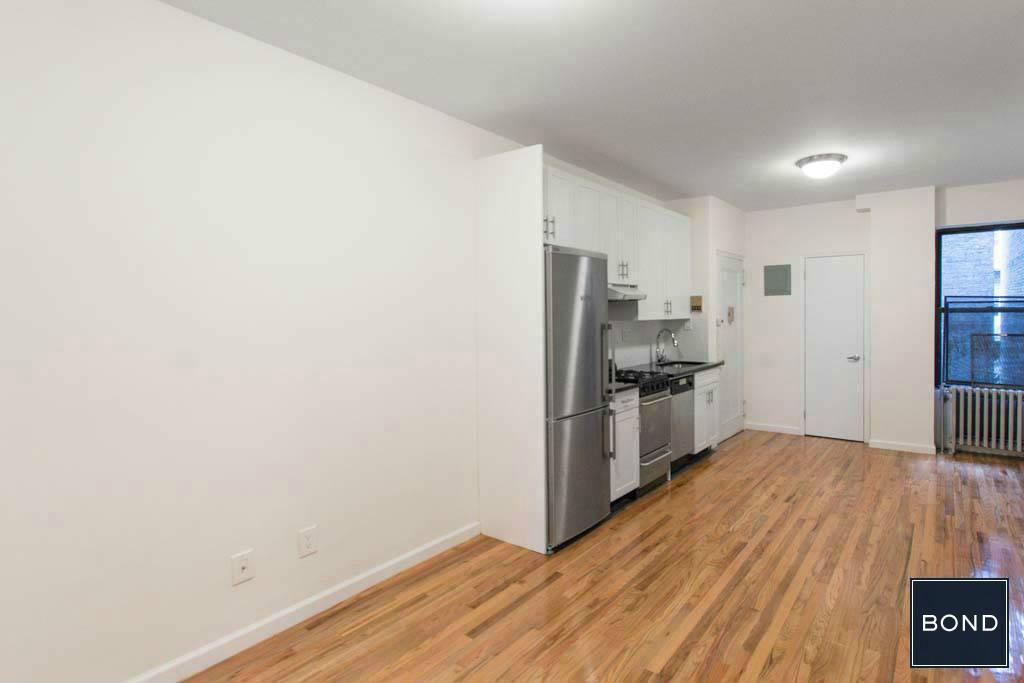 Primary Photo - 441 E 51st St