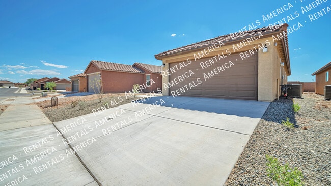 Building Photo - 8803 E Stone Meadow Cir