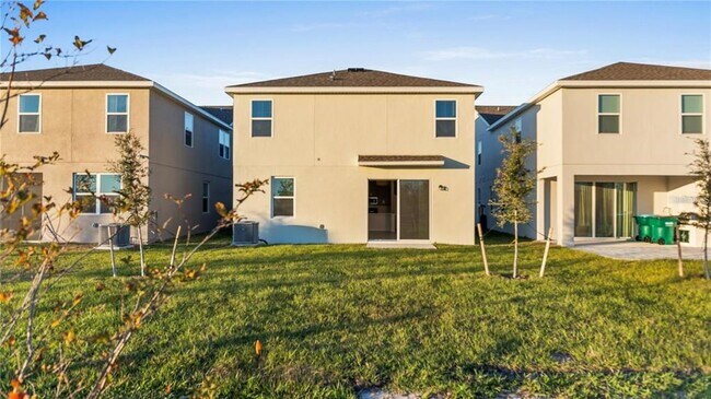 Foto del edificio - 14503 Crestavista Ave