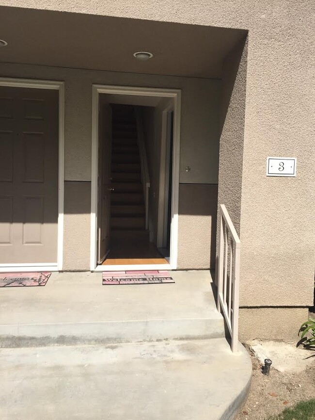 Building Photo - Briarcliffe Townhomes