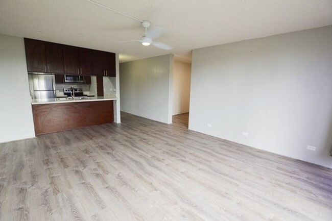 Building Photo - Pearl 1 - 2 bedroom, 1 bath, 1 parking