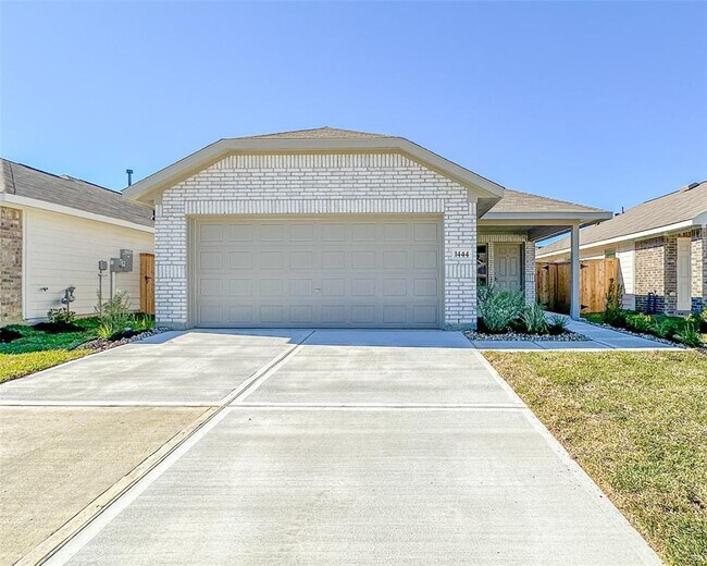 Building Photo - 1444 Las Cuevas Dr