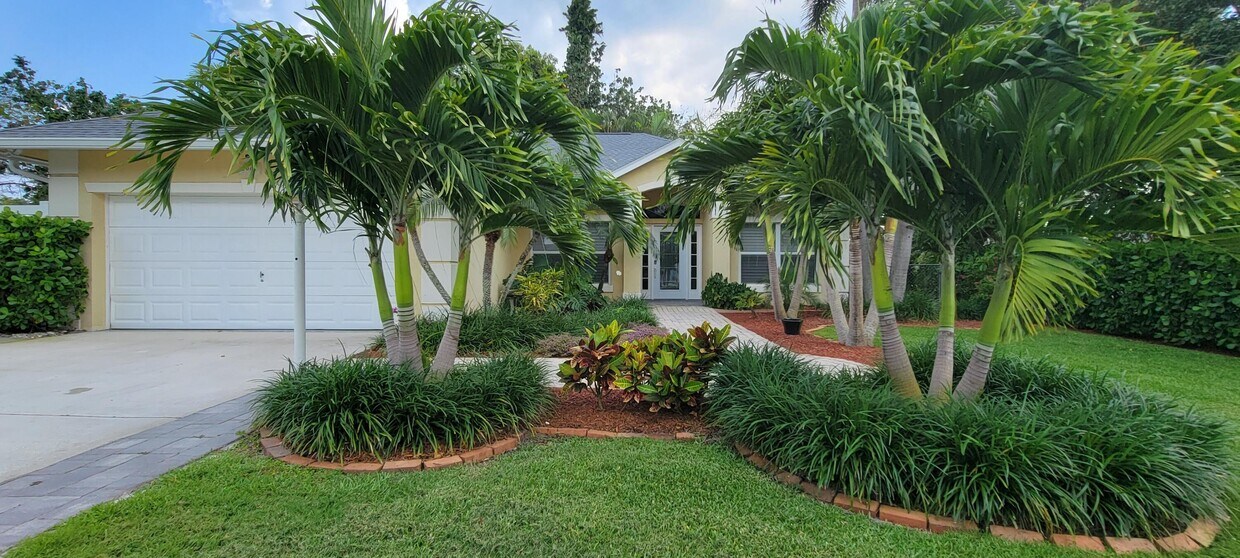 Foto principal - 2066 Vitex Ln