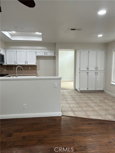Building Photo - 4824 Baroque Terrace