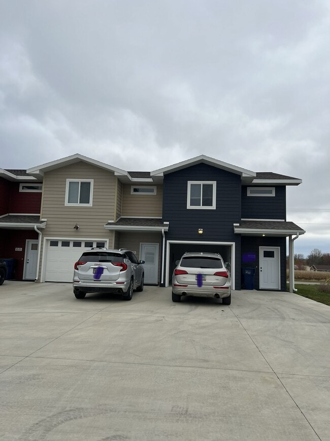 Building Photo - 1622 3rd St NW