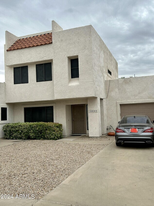 Primary Photo - 16042 N 25th Dr