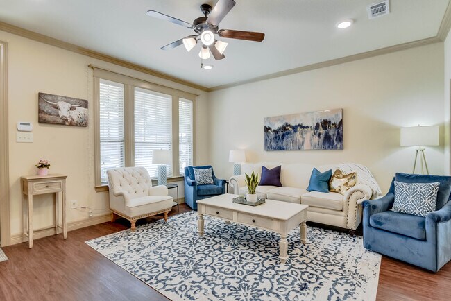 Foto del edificio - 2812 Forest Park Blvd