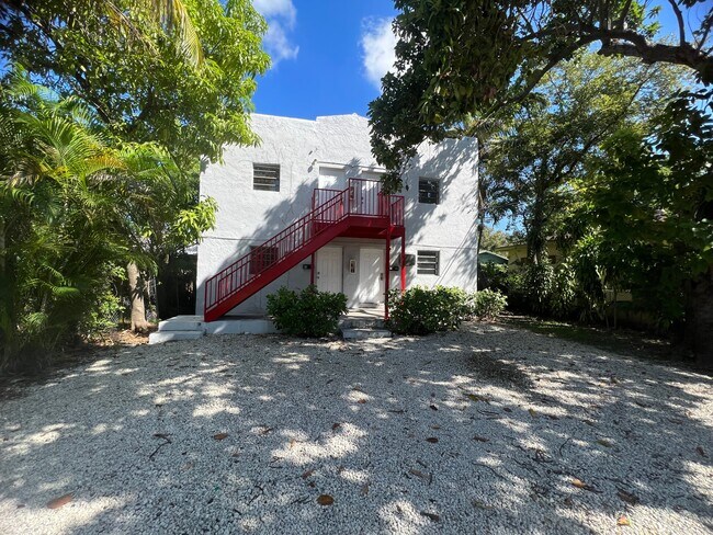 Building Photo - 237 NE 58th St