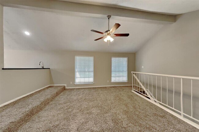 Building Photo - 21650 Park York Dr