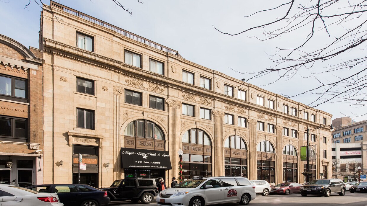 Primary Photo - 3325 N Lincoln Ave
