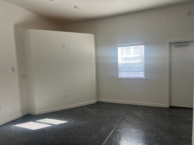 Building Photo - 3560 Pacheco Blvd
