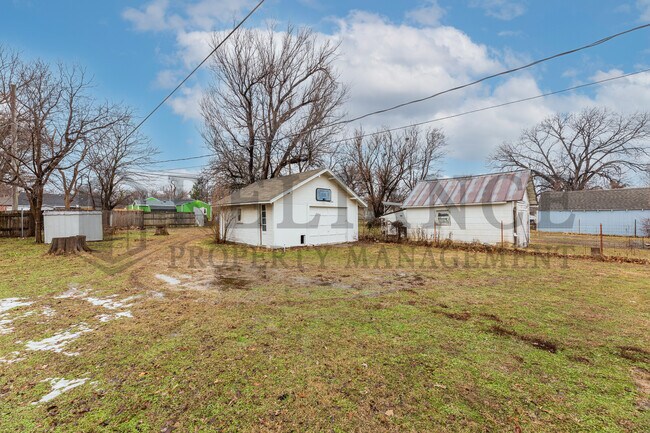 Foto del edificio - 1725 S Millwood Ave