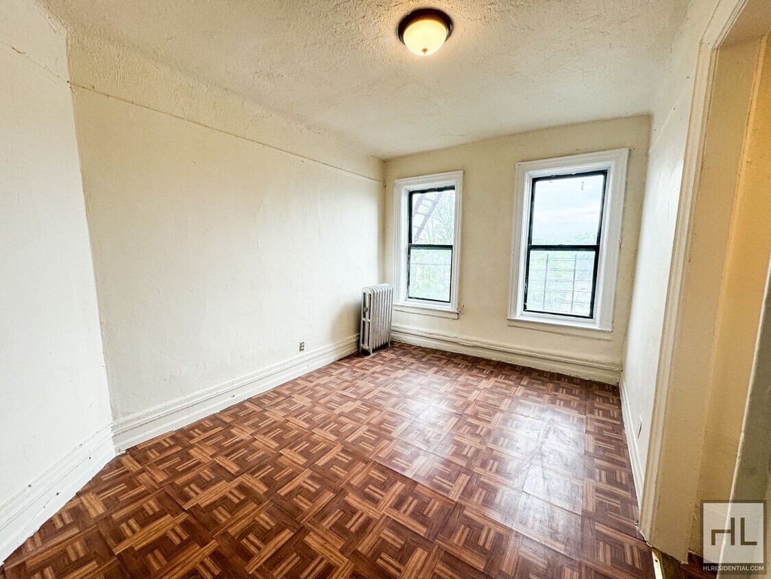 Primary Photo - UNION AVENUE