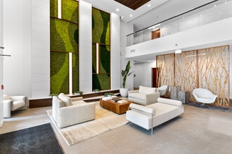 Building Photo - The Hiatus