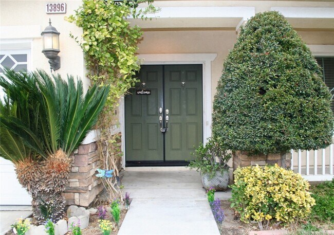 Foto del edificio - 13896 Fair Meadows Ct
