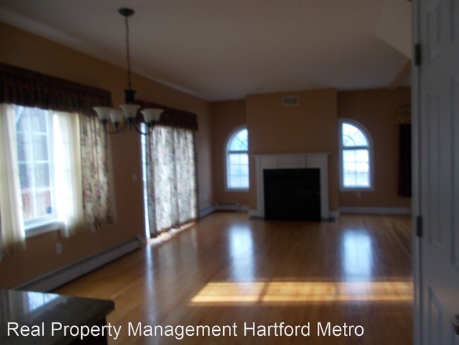 Building Photo - 4 br, 2.5 bath House - 66 Crystal Ridge Dr