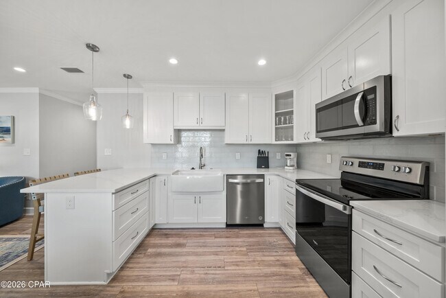 Foto del edificio - 121 Lakeside Cir