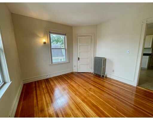 Building Photo - 229 Belmont St