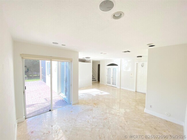 Foto del edificio - 5830 NW 119th Dr