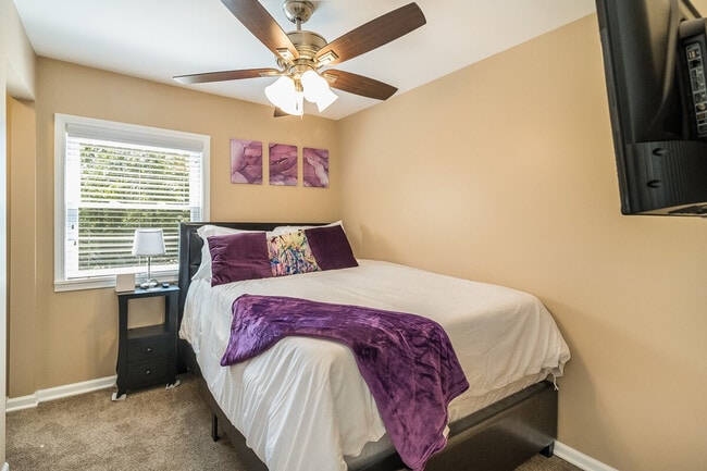 Building Photo - 16 W Edward St