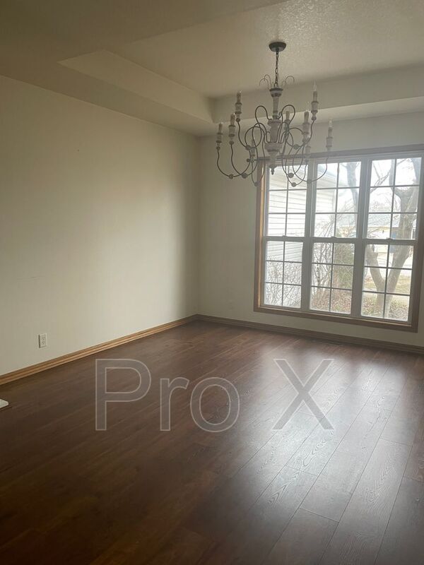 Building Photo - 808 Sheridan Ave