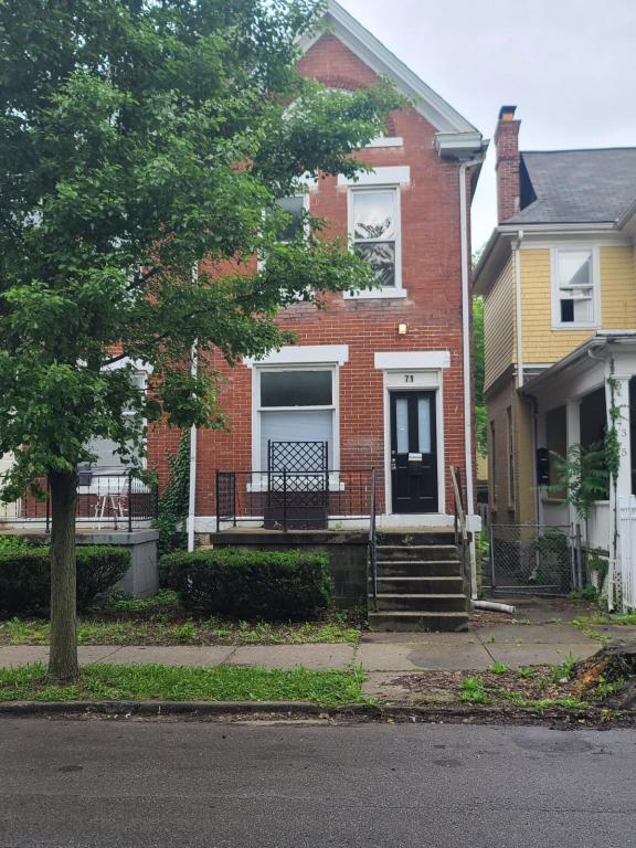 Foto del edificio - 71 N 22nd ST-1