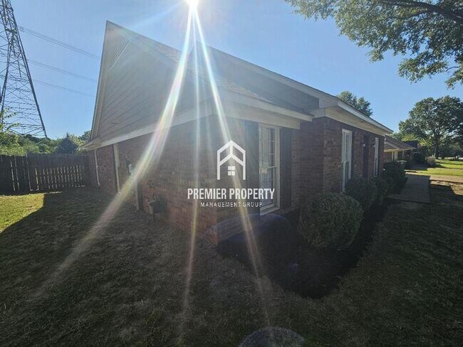 Foto del edificio - 2820 Five Colonies Ln