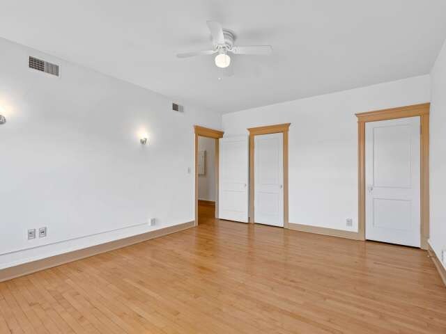 Foto del edificio - 2217 W Wisconsin Ave