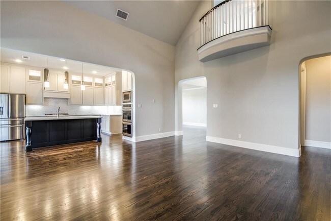 Building Photo - 11382 Barcelona Ln