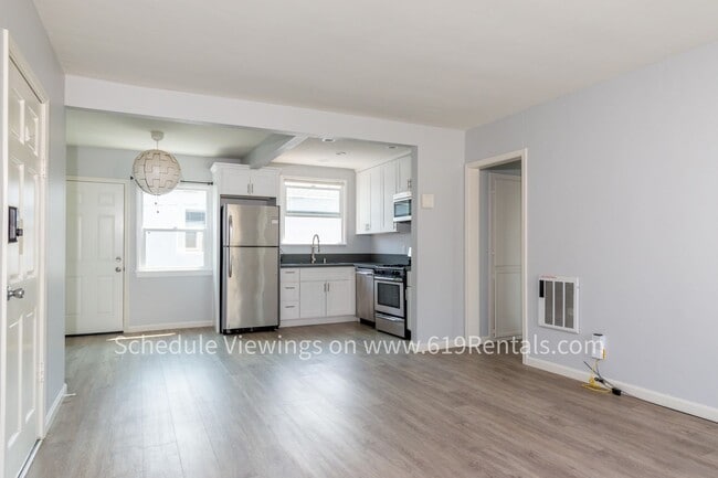 Building Photo - 4531 Wilson Ave