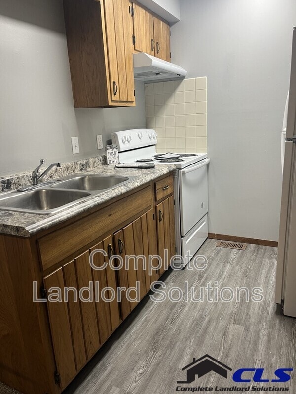 Building Photo - 4295 S Kian St