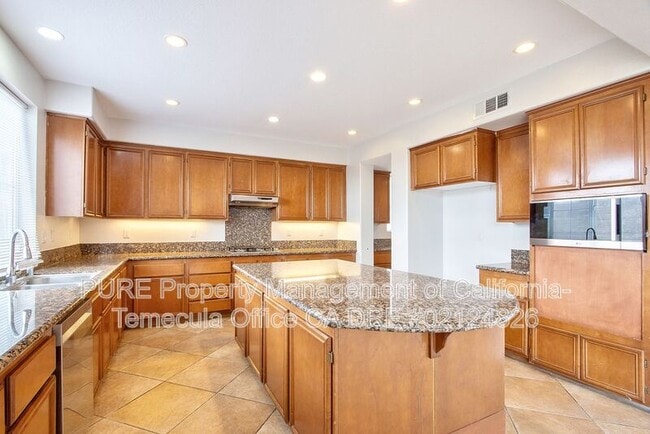Building Photo - 1739 Gazebo Ln