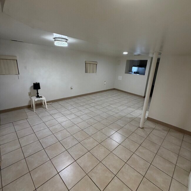 Foto del edificio - 1806 N Luna Ave