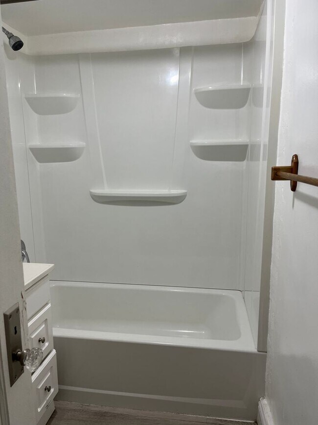 Foto del edificio - 1 bedroom/1 bath basement apartment in Elko