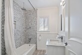 Primary Photo - 2444 Granville Ave