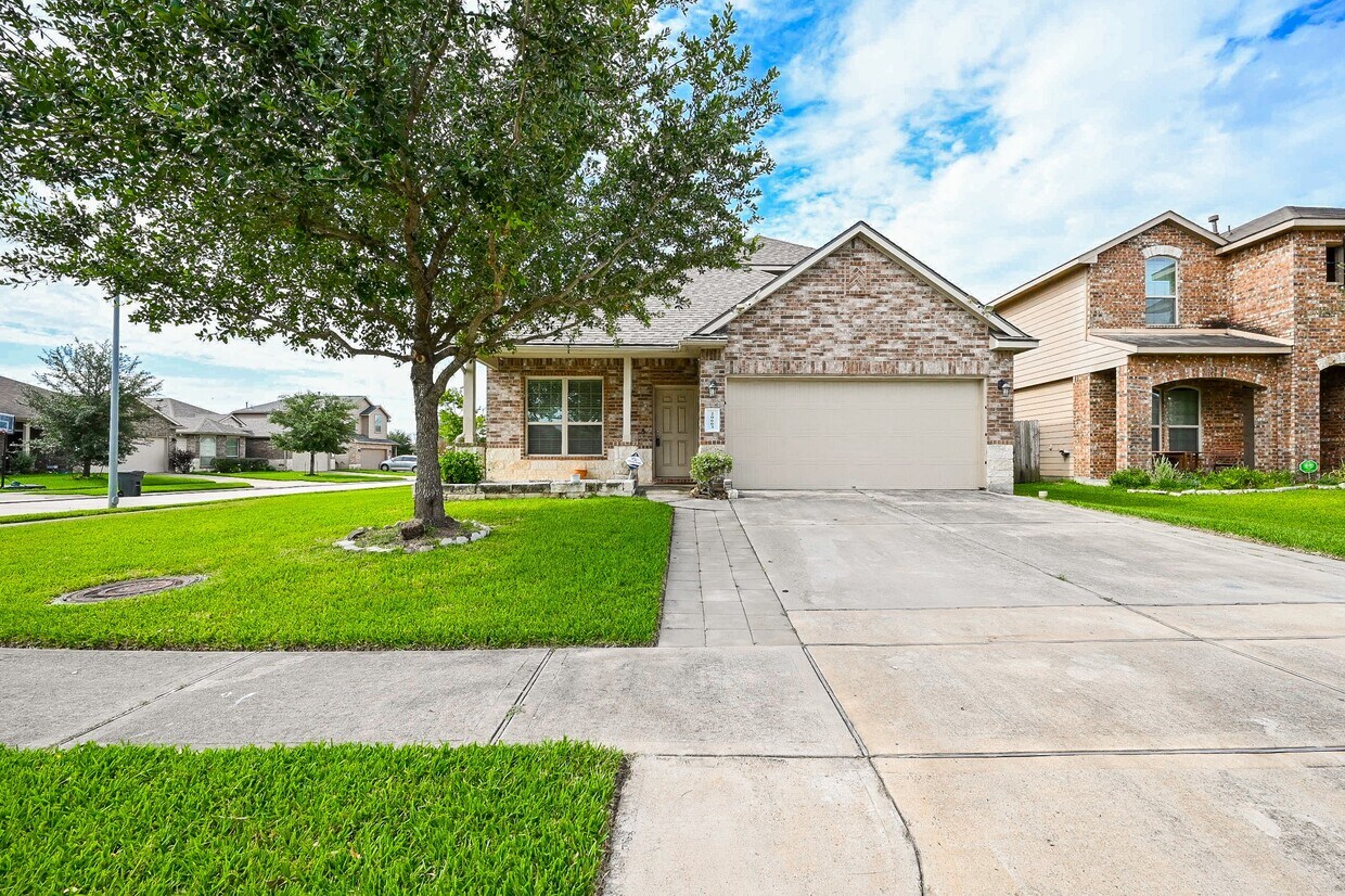 Foto principal - 20603 Flintoff Ln
