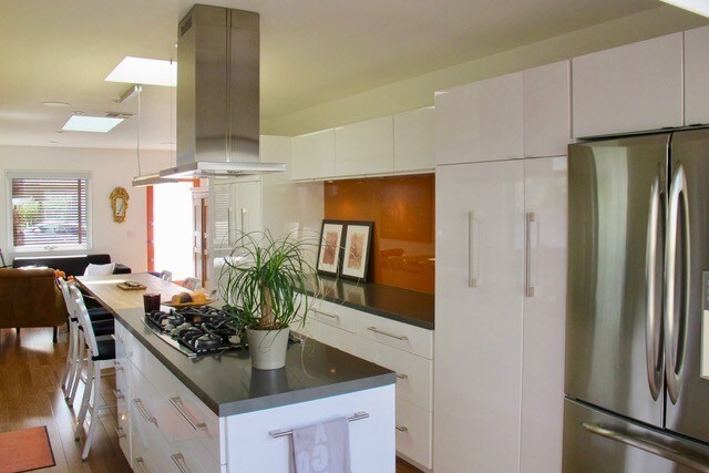 kitchen - 1909 Graham Ave