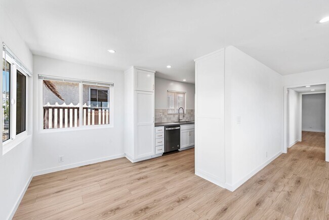 Foto del edificio - 223 Avenida Victoria