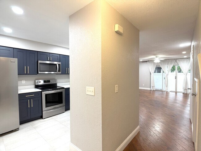 Building Photo - 4815 Walden Cir