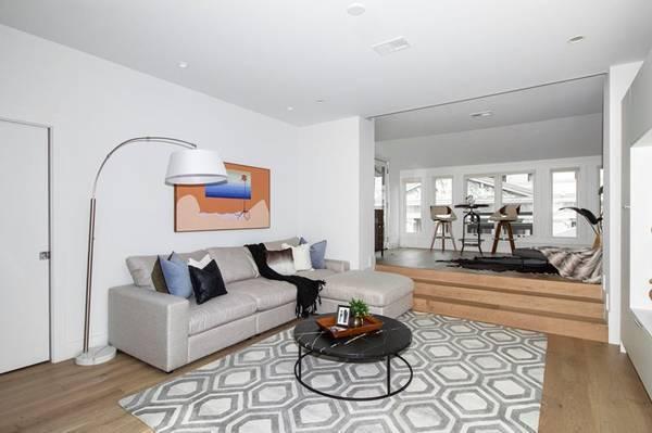 Building Photo - 3 bedroom in San Francisco CA 94108