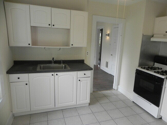 Foto del edificio - 186 Grasmere Ave