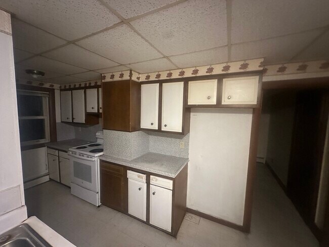 Building Photo - 60 E Broadway