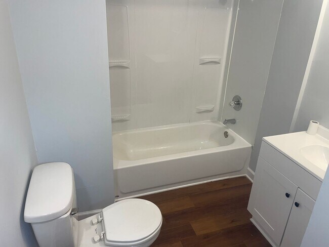 Foto del edificio - Renovated 3 Bedroom in Loray Mill Historic...