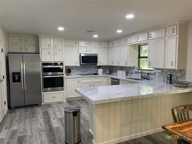 Foto del edificio - 1508 S Ridge Rd